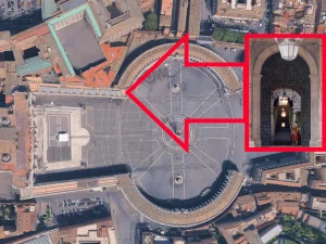 Place Saint-Pierre Porte de Bronze – Où est la Porte de Bronze ?
